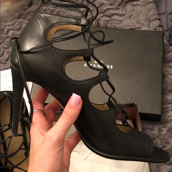 Coach Kira Soft shine calf tie up heels - Picture 2 of 7